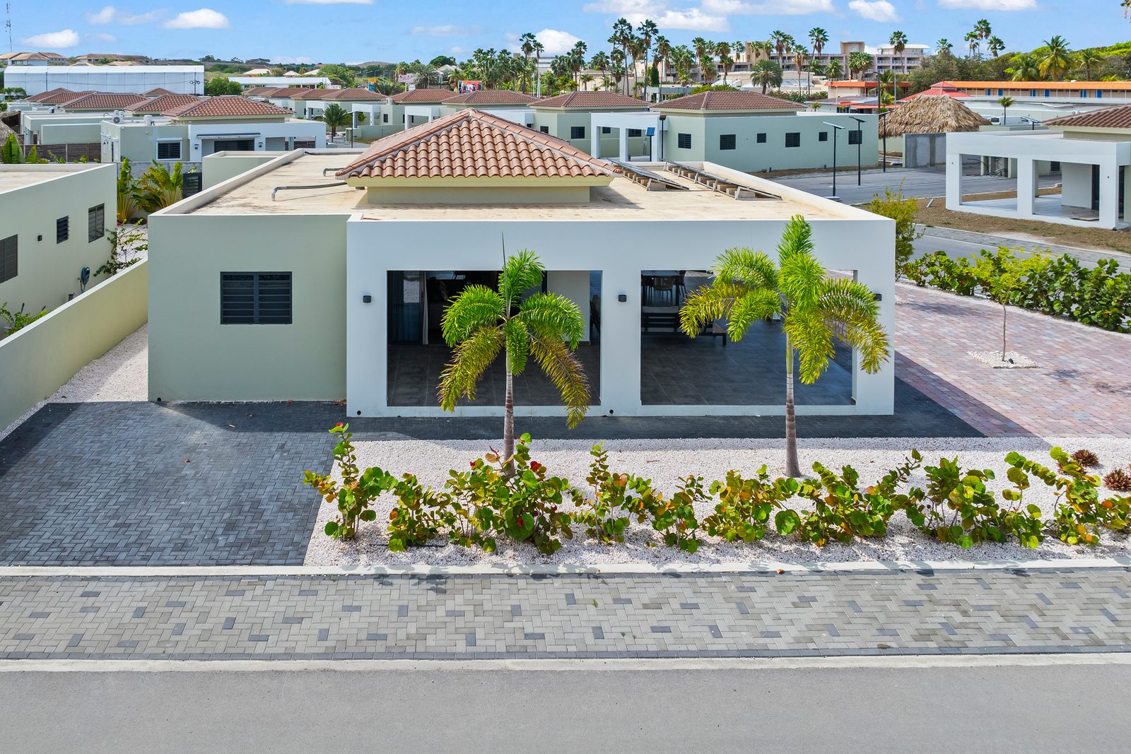 Villa Amber met privezwembad, Mambo Beach