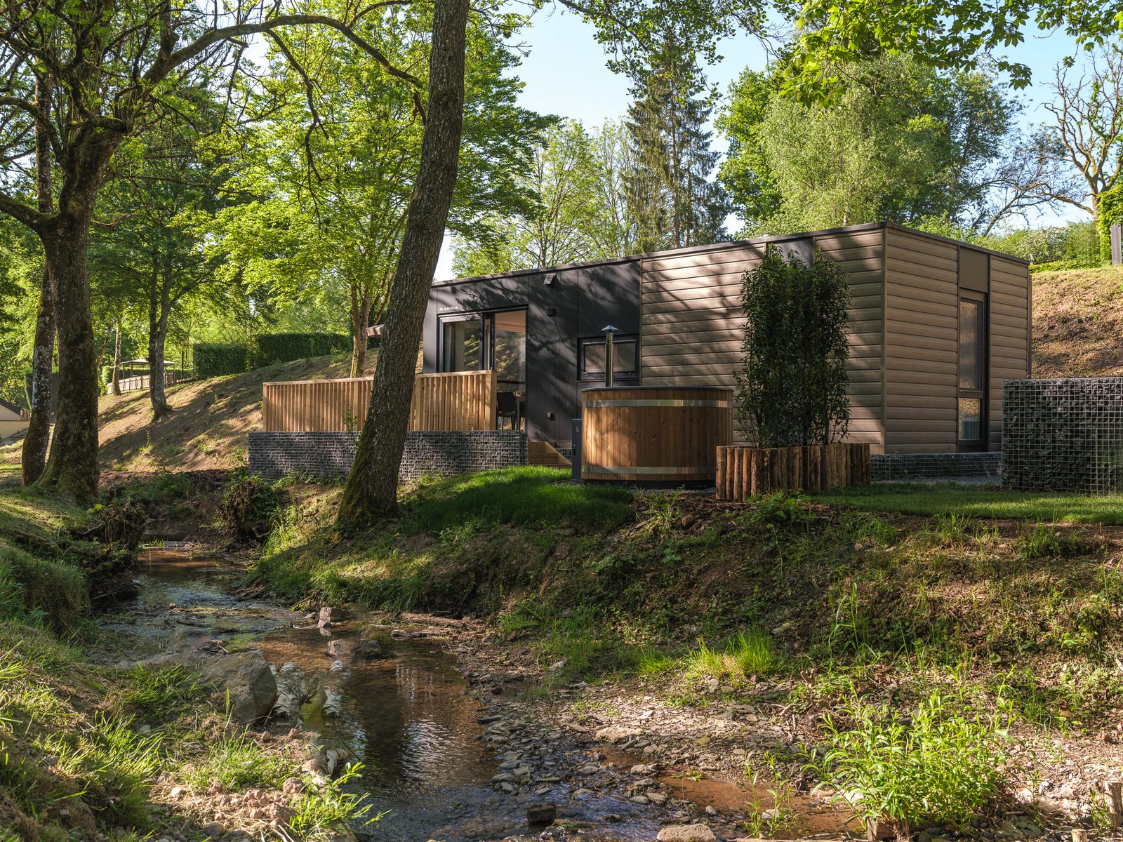 Moezel Lodge with hot tub | 4 persons 