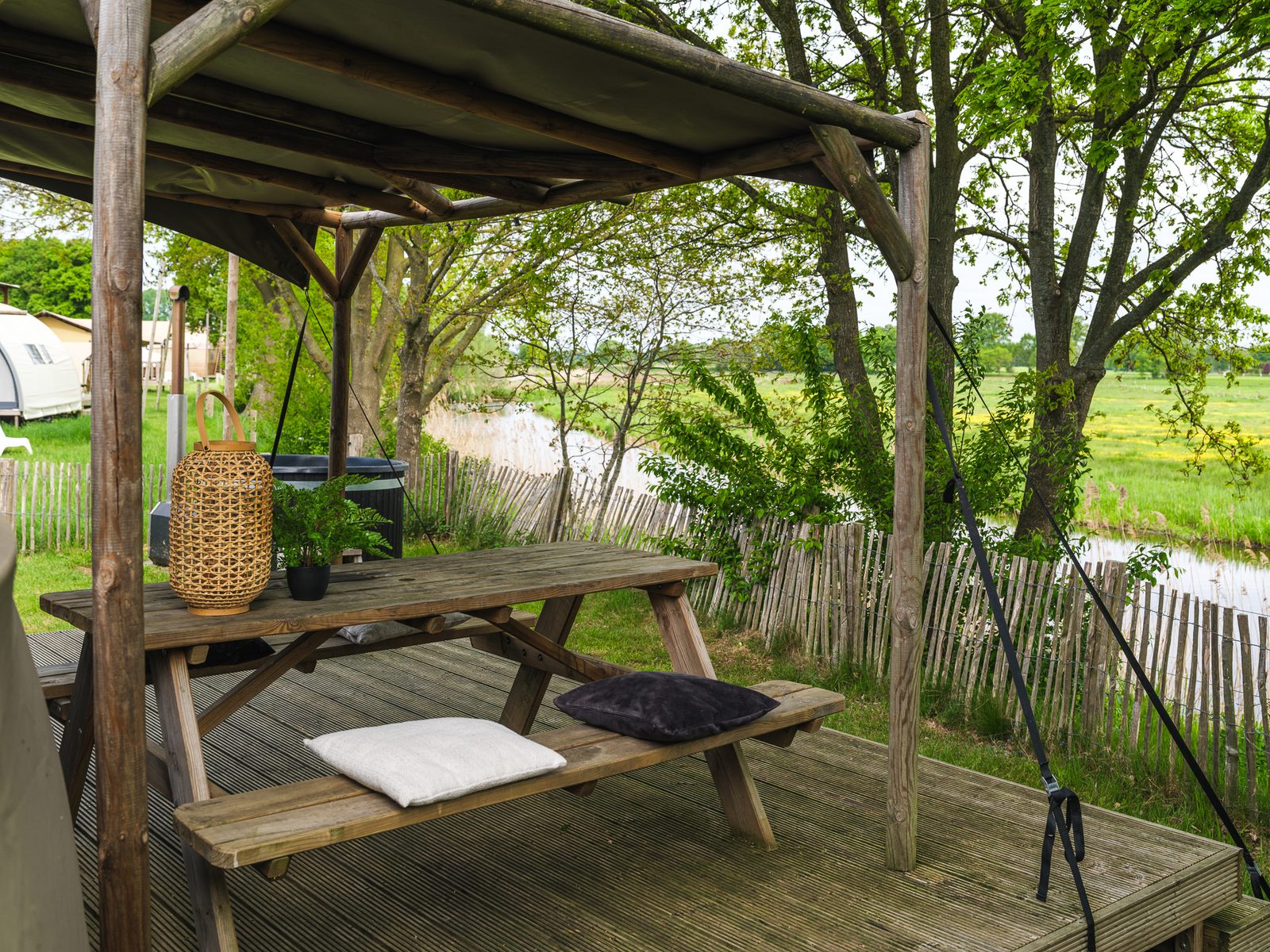 Riverdome met privé sanitair én hottub | 4 personen