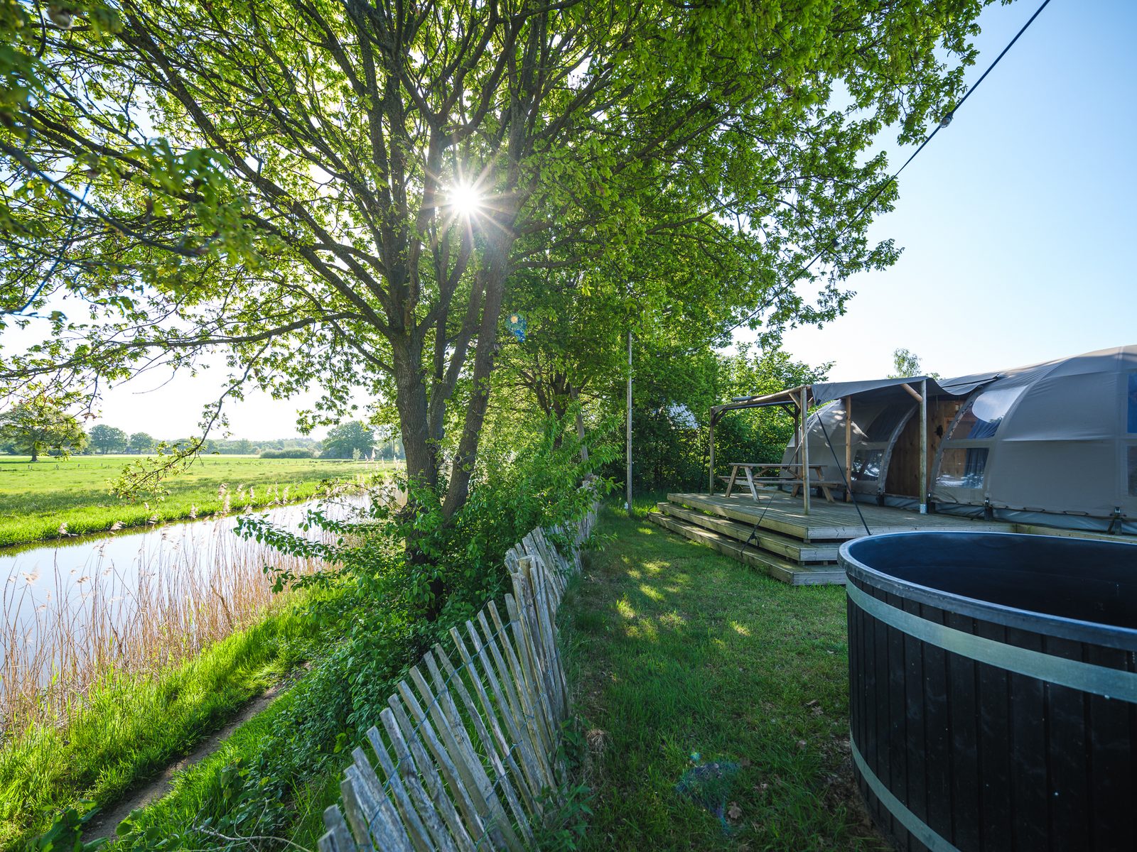 Riverdome met privé sanitair én hottub | 4 personen