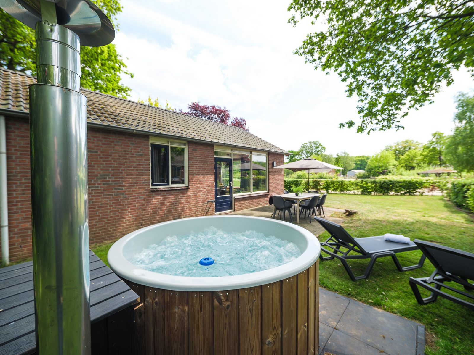 Kinderbungalow met warme bubbeltub I 6 personen