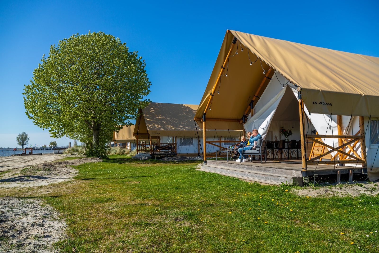 Glamping tent Beachfront Luxury 6