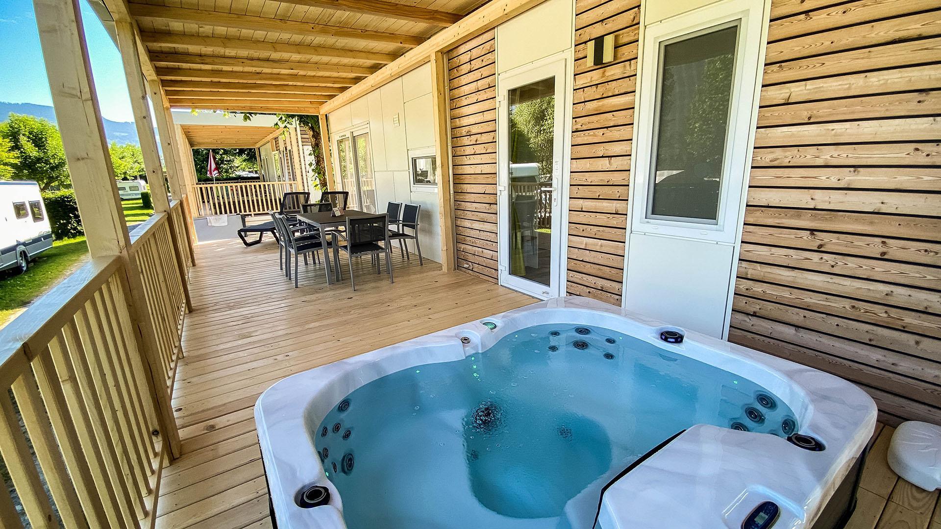 Cottage Whirlpool 4 1