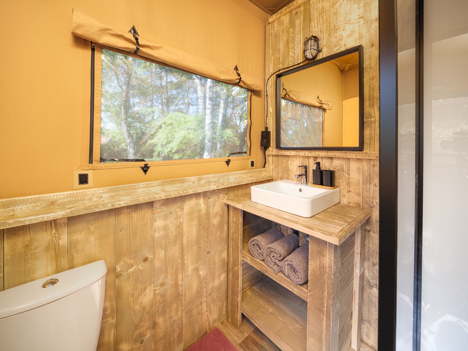 Safarisuite met privé sanitair | 5 personen