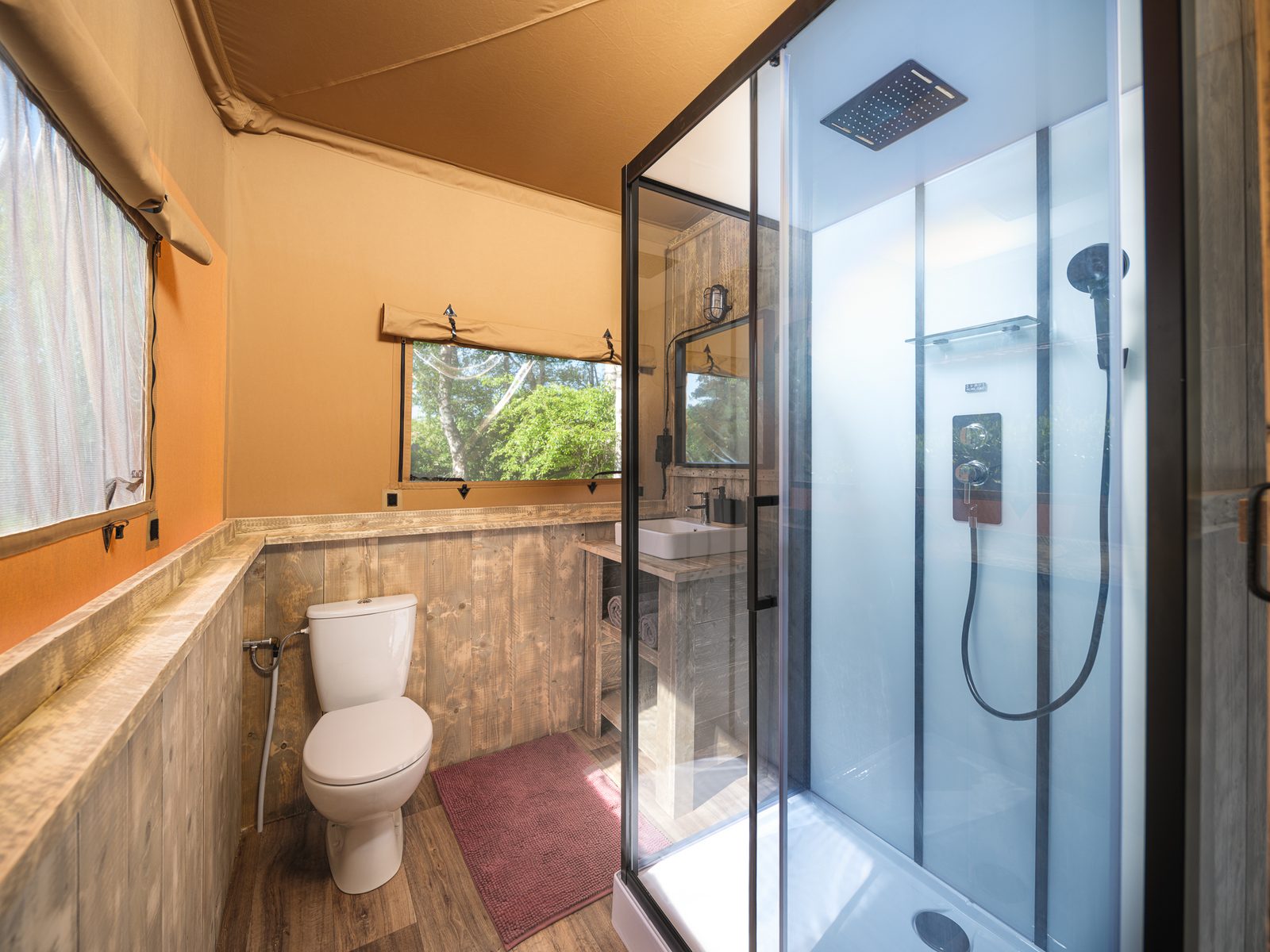 Safarisuite met privé sanitair | 5 personen