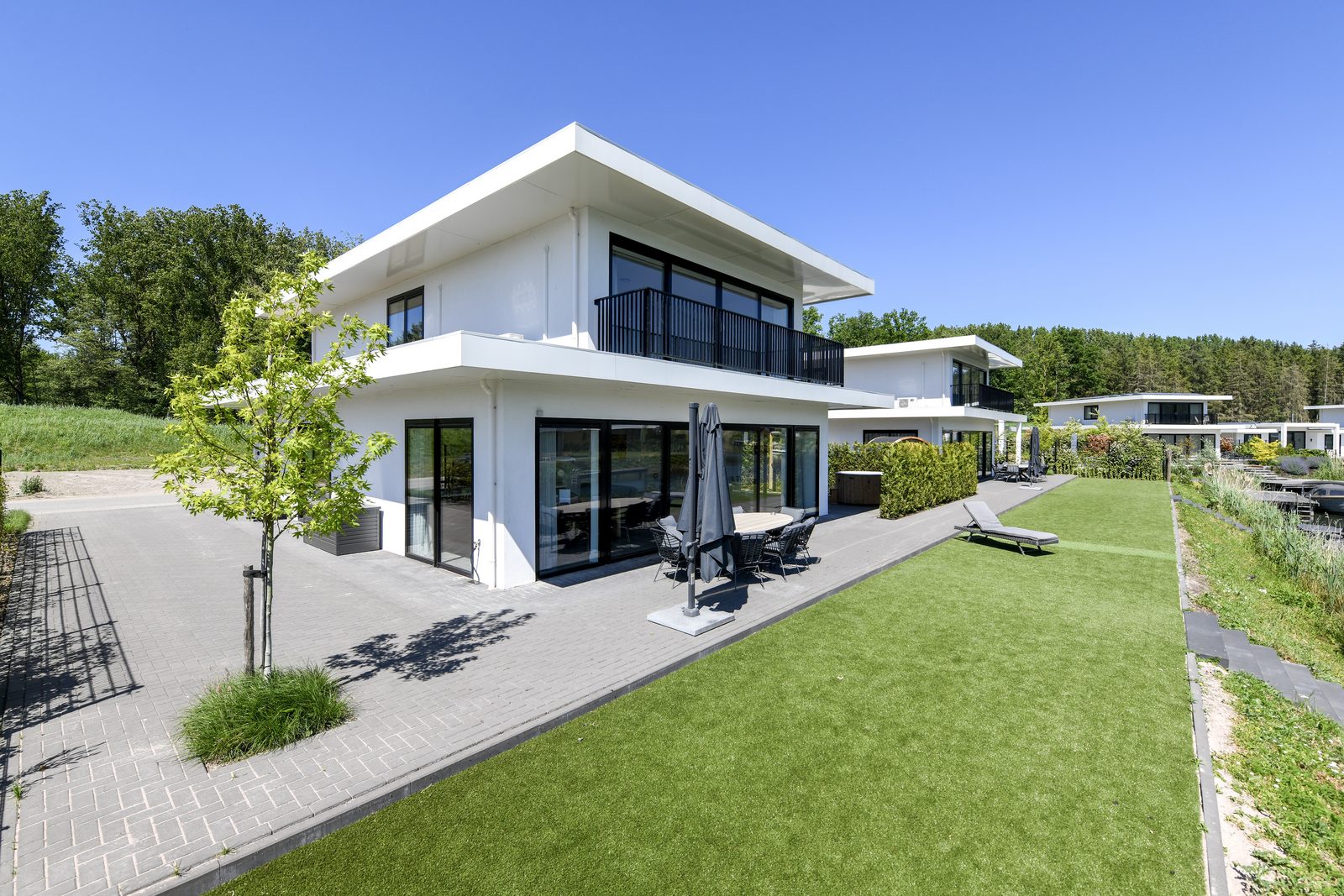 Water Nr. 553/554 | 16 Pers. Hottub & Sauna