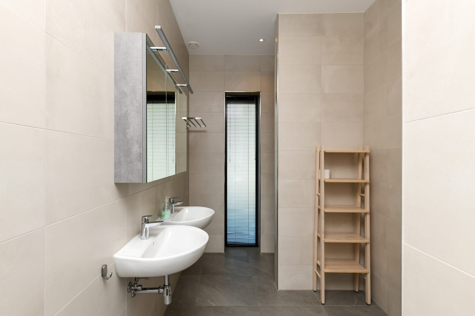 Water Nr. 553/554 | 16 Pers. Hottub & Sauna