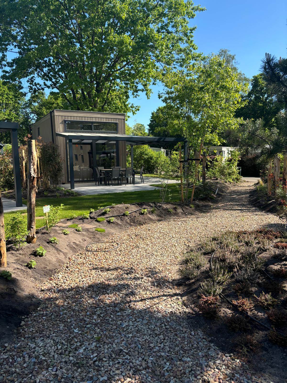 Ervaar luxe en natuur in de Reeëndal Lodge op de Veluwe! Met 1 slaapkamers en 1 slaapvide en een volledig uitgeruste keuken en airconditioning.