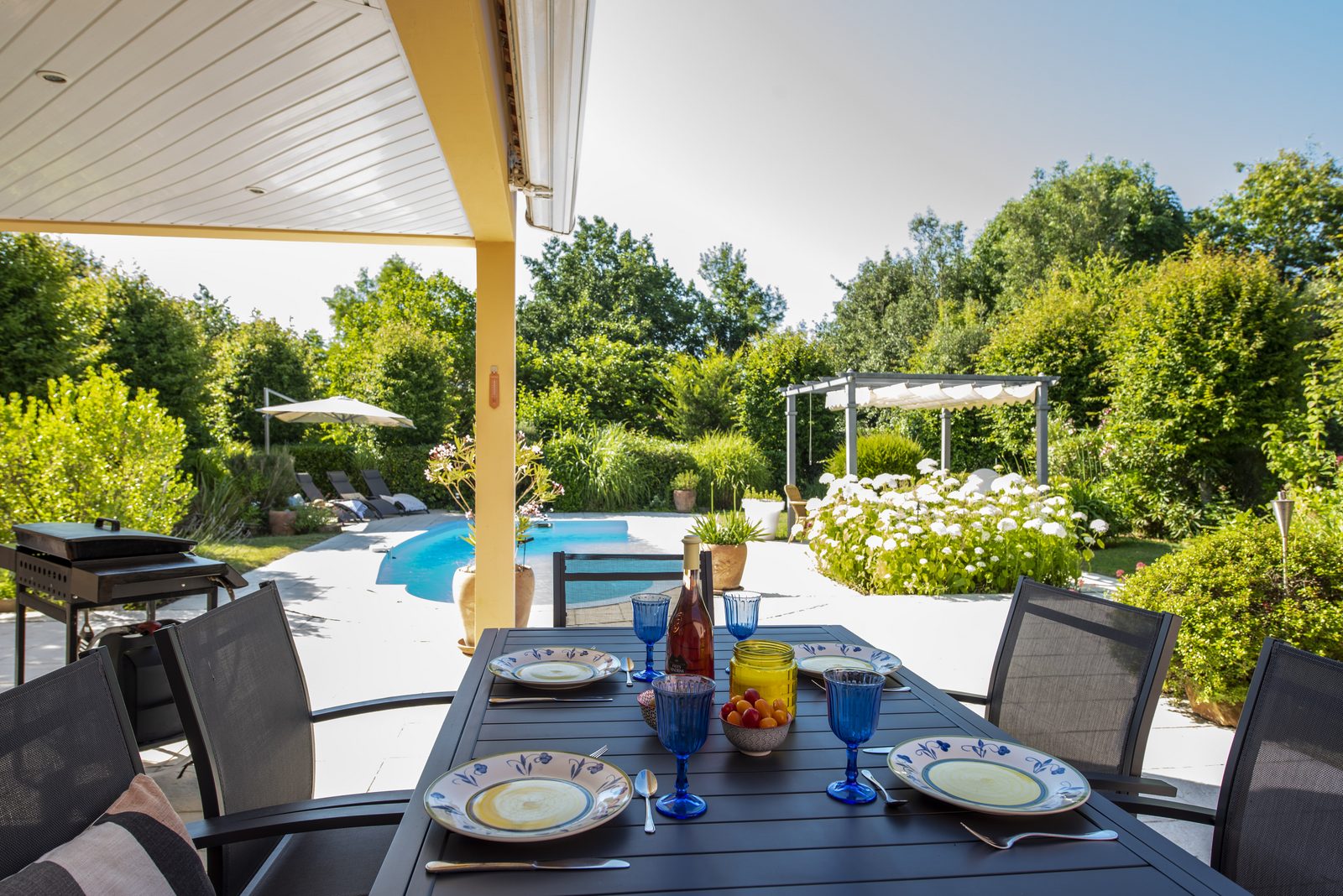 Acacia 6 Superior mit Swimmingpool und Klimaanlage