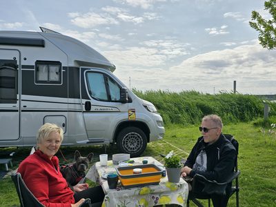 Camper/caravan plaatsen