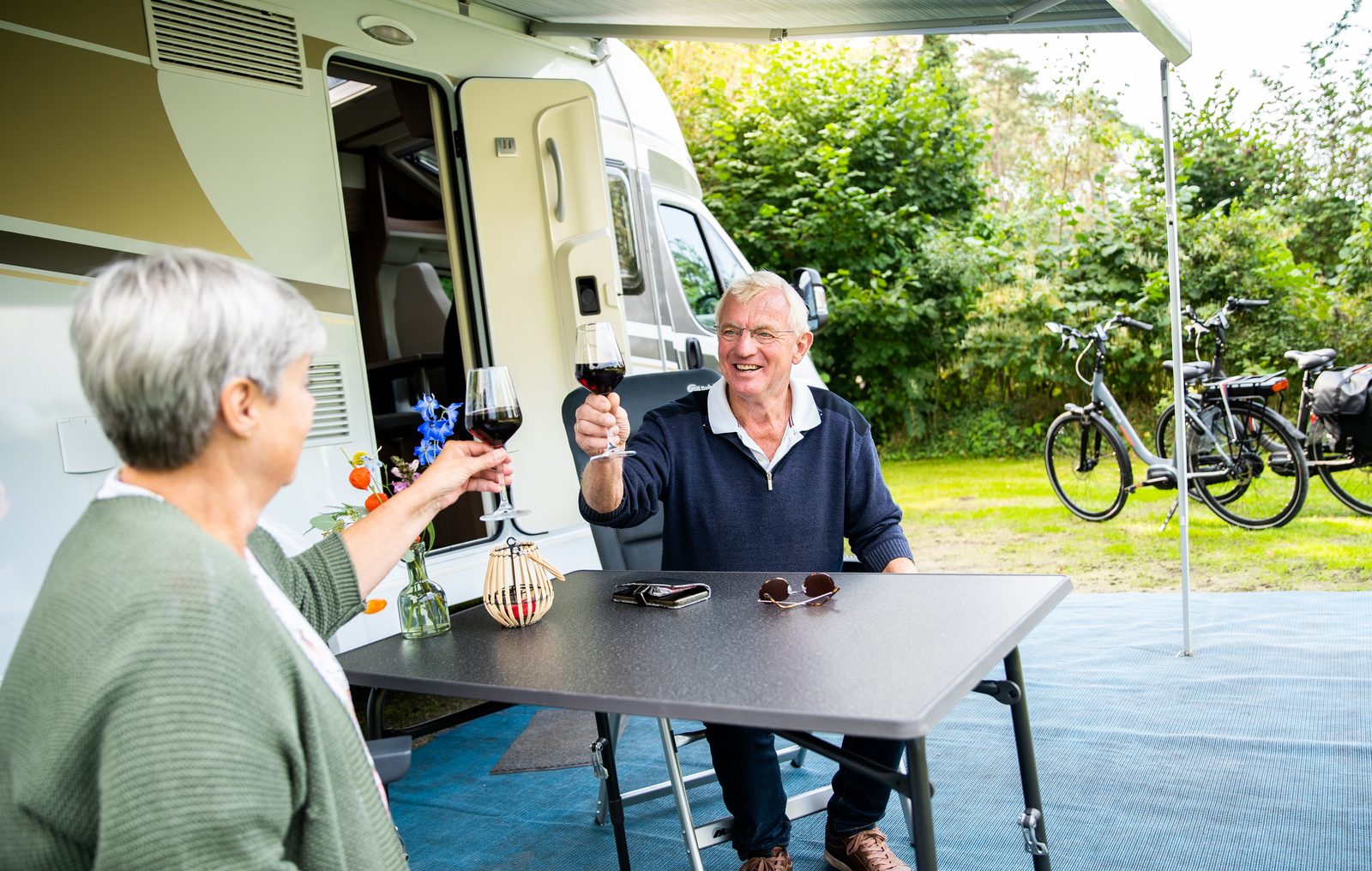 Kampeerplaats met privé sanitair He-Pi combi arrangement 