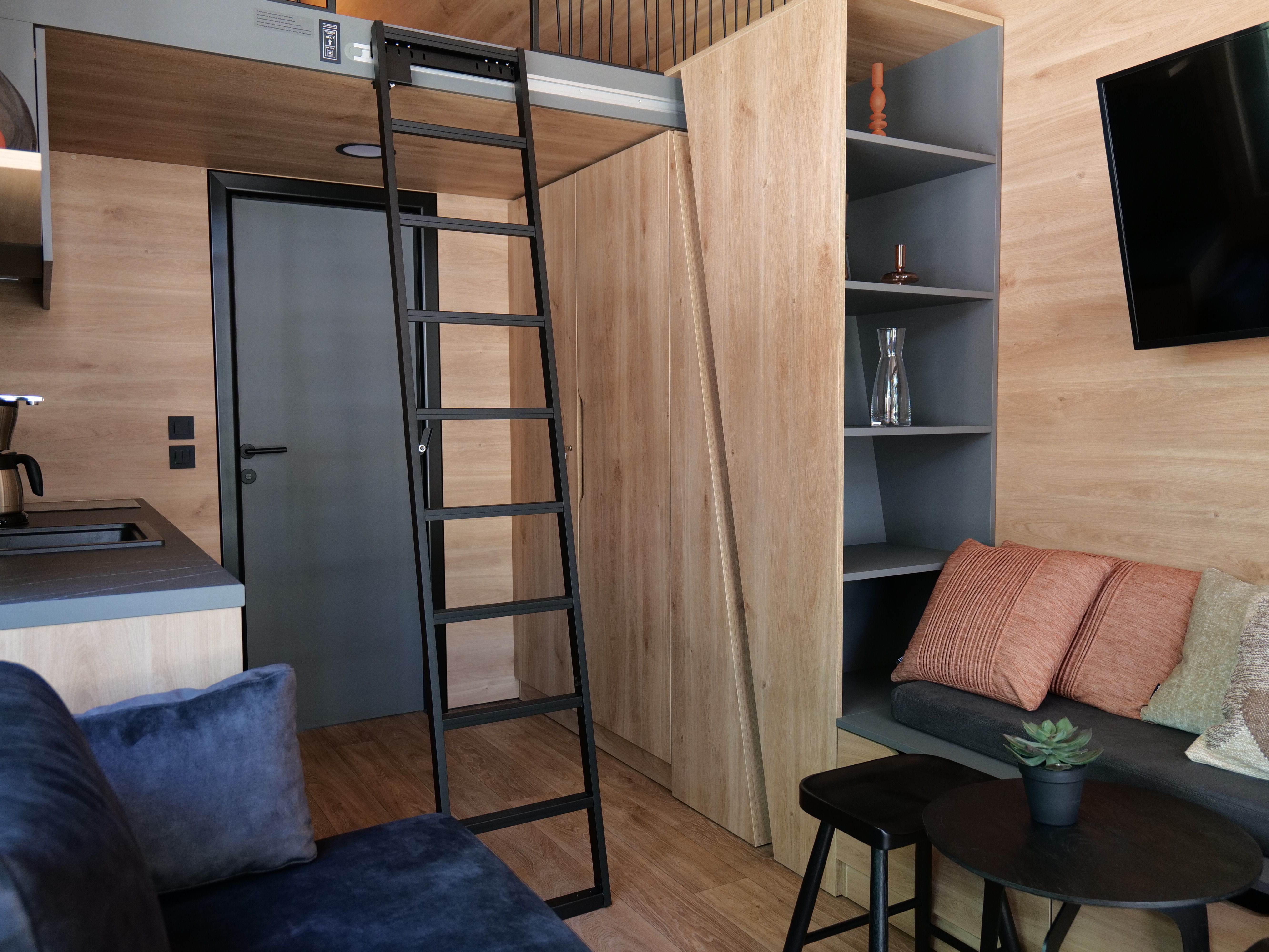 Tiny House 2 3