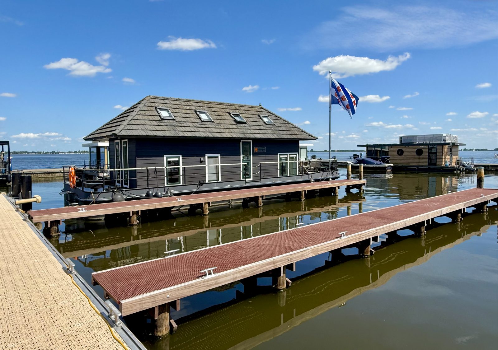 VaarHuis Sneekermeer