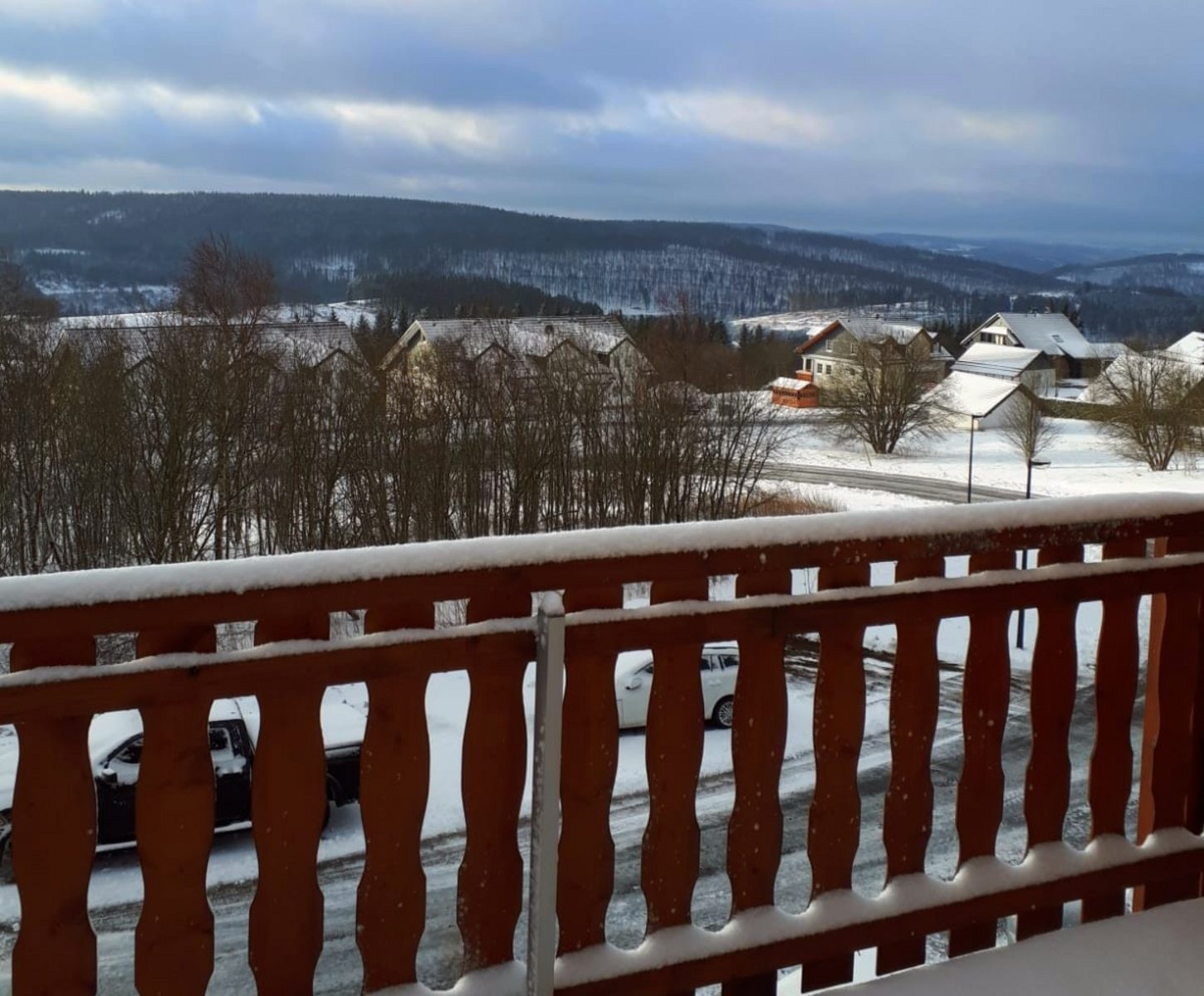 Vakantiehuis 'Rothaarglück' in Sauerland met uitzicht | 6-persoons-appartement - am Gerkenstein 27 Neuastenberg