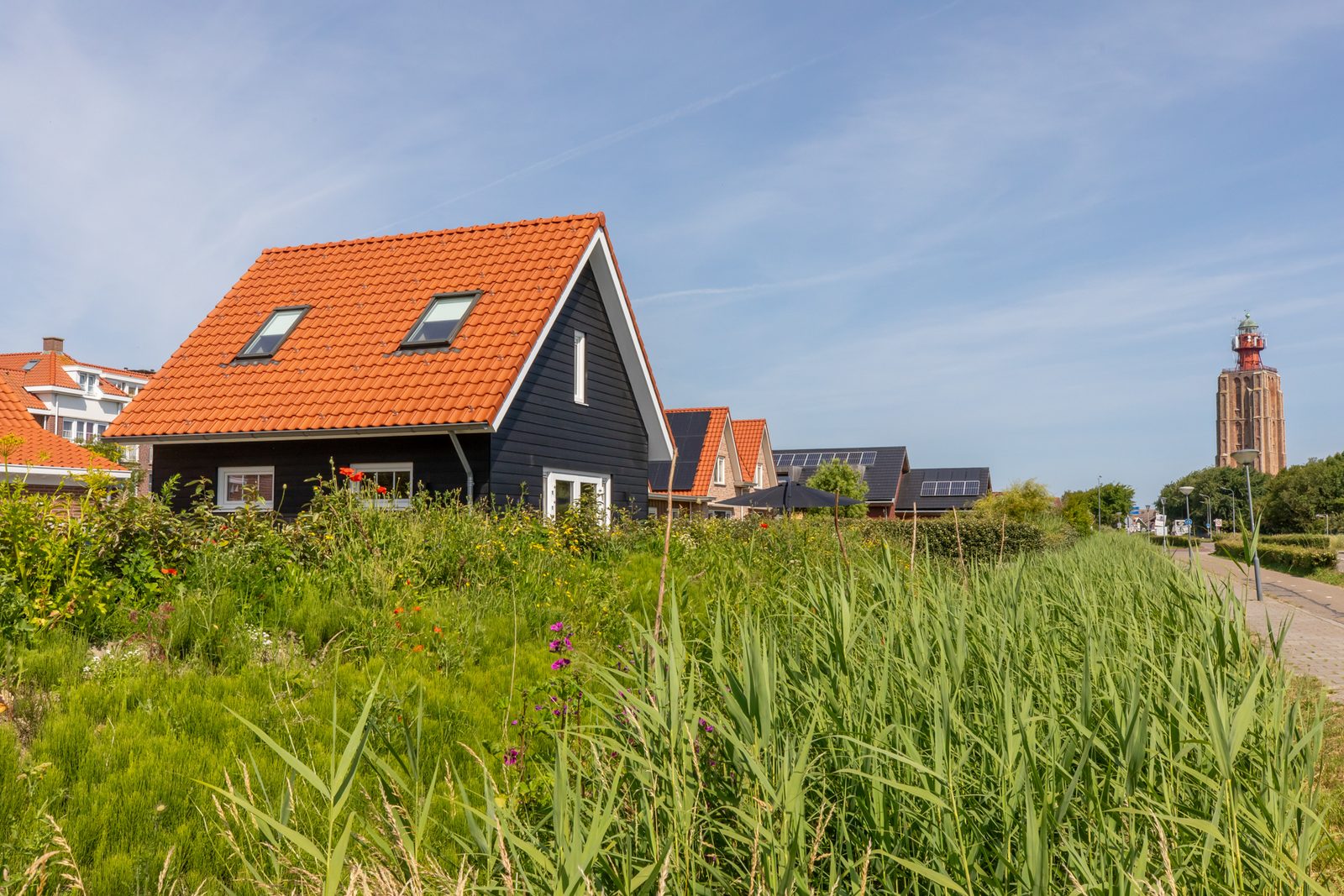 Rent a cottage in Zeeland | De Strandloper Westkapelle - Charley Tooropstraat 1a | Beach & Nature