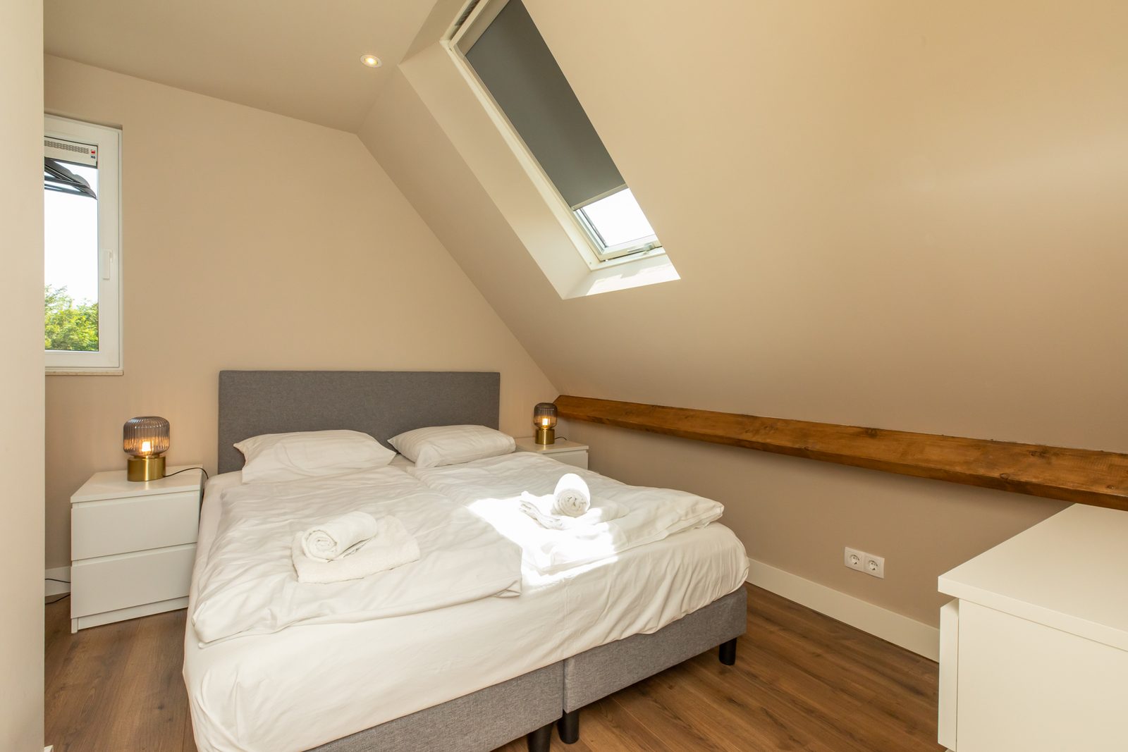 Rent a cottage in Zeeland | De Strandloper Westkapelle - Charley Tooropstraat 1a | Beach & Nature