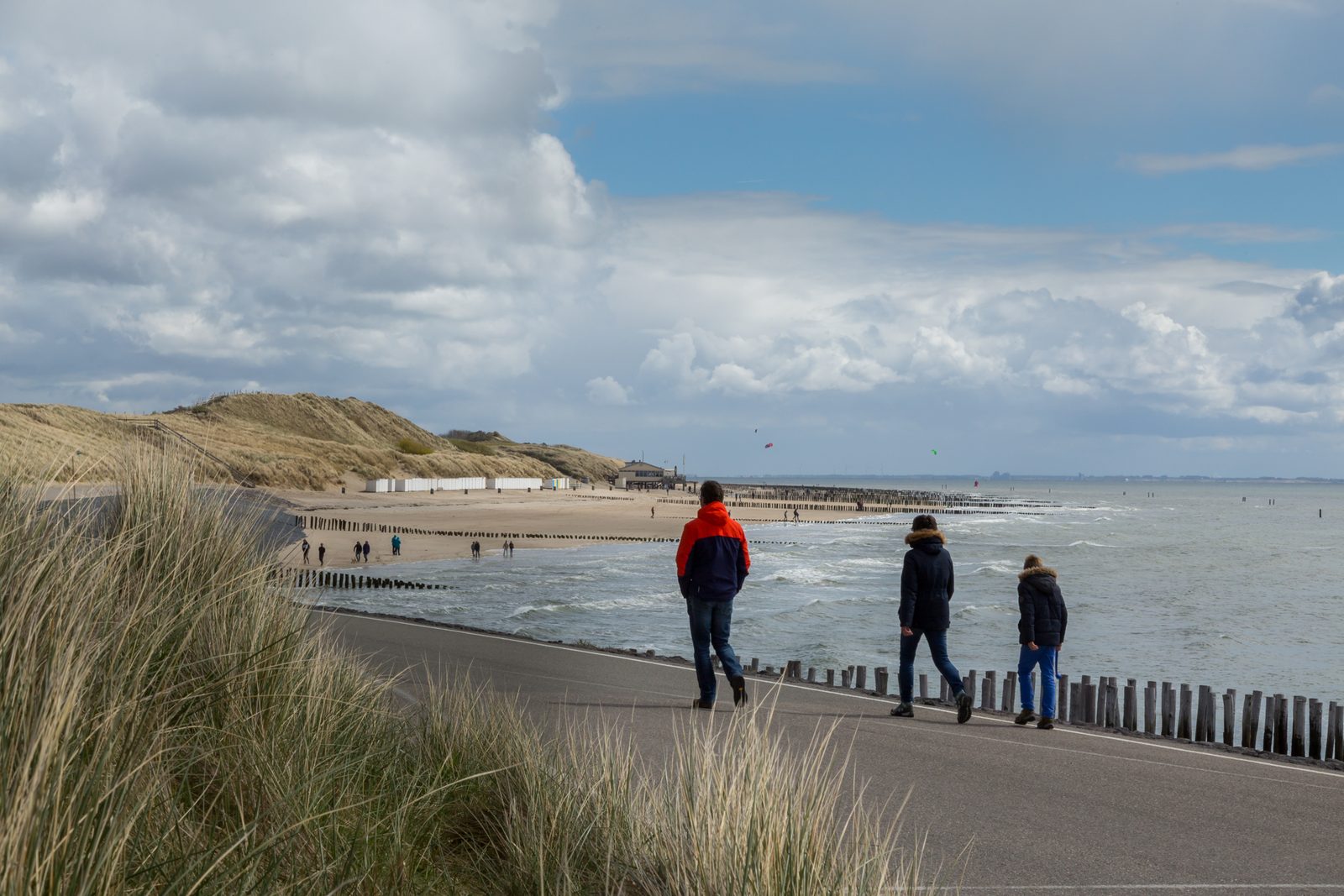 Rent a cottage in Zeeland | De Strandloper Westkapelle - Charley Tooropstraat 1a | Beach & Nature