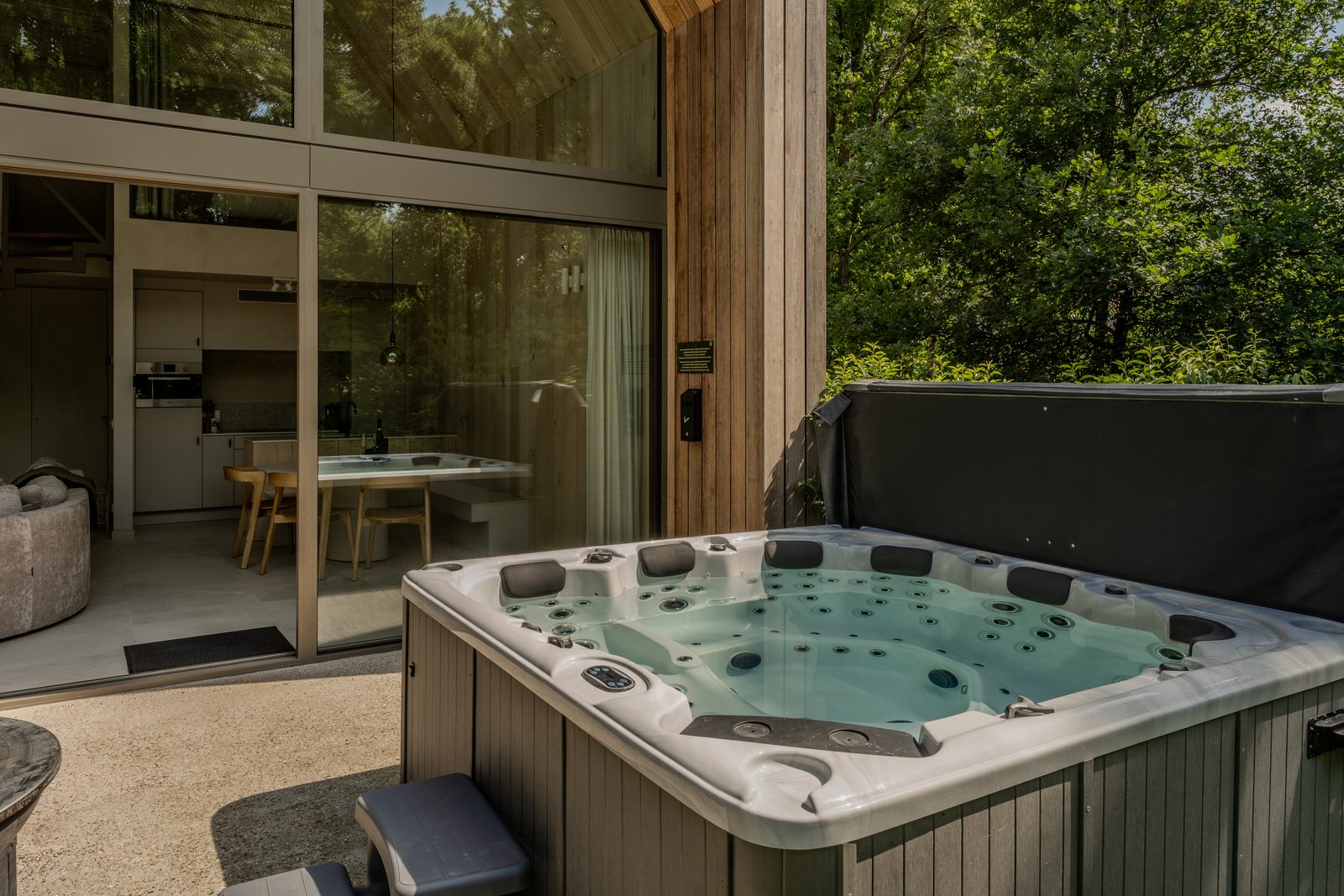 Lodge mit Jacuzzi | 6 Personen