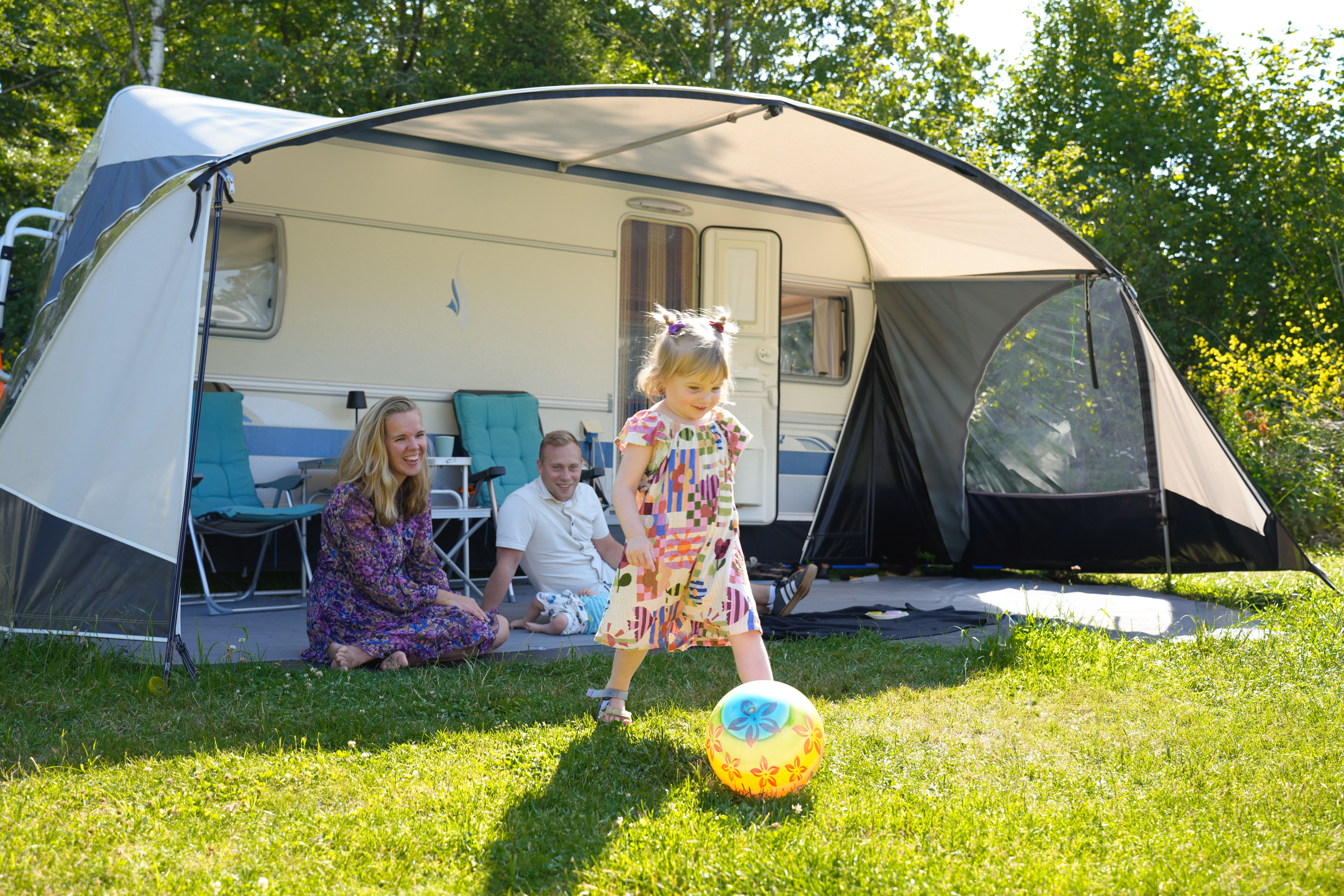 Campingplatz großzügig