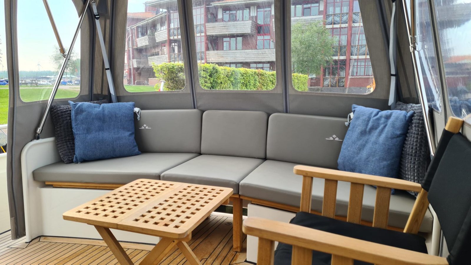 Luxe Linssen Grand Sturdy 35.0 AC Idefix - 4+2 personen - 2 slaapcabines 2 badkamers - 2 toiletten