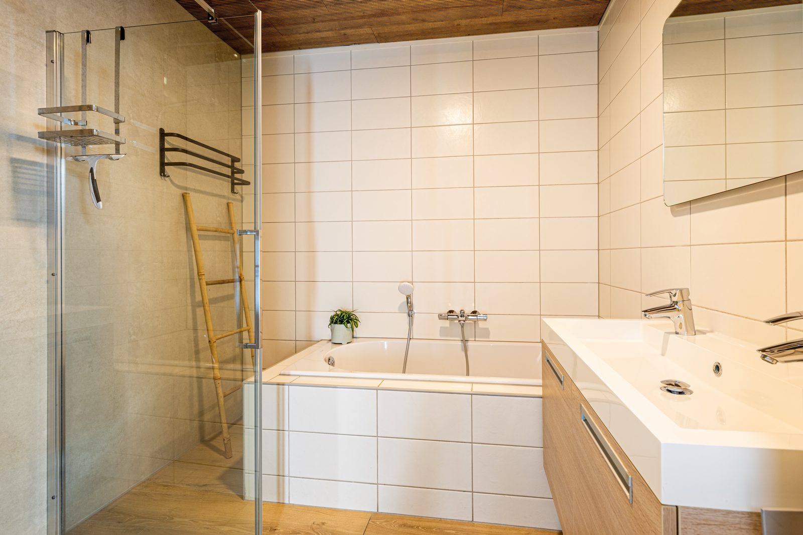 DeLuxe Ferienwohnung | 5 Pers.