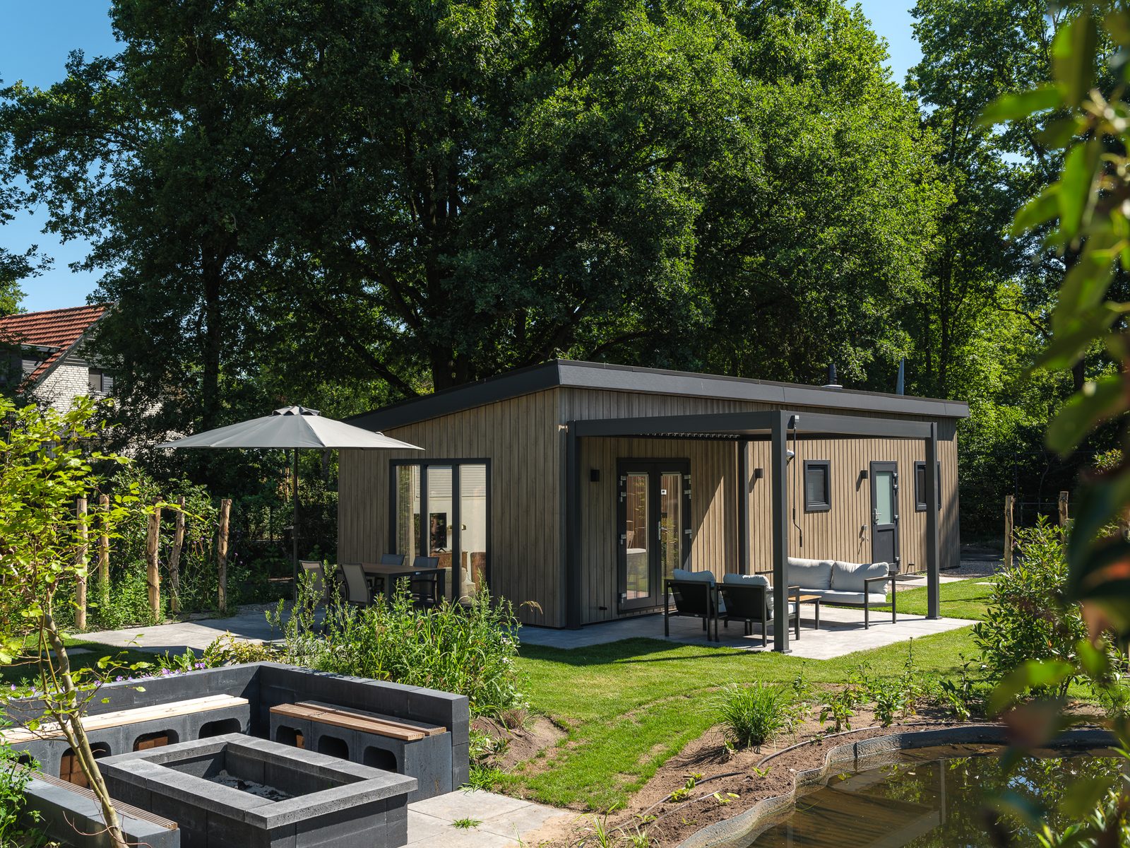 Loevestein with Hot tub | 4 persons