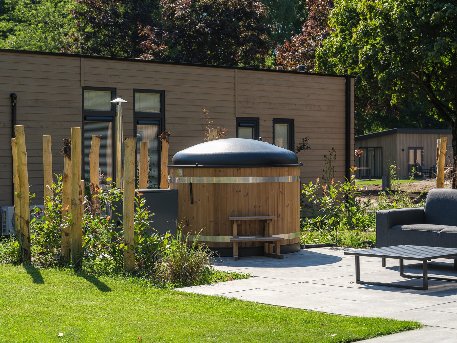 Essenburgh Deluxe met Hottub | 6 personen