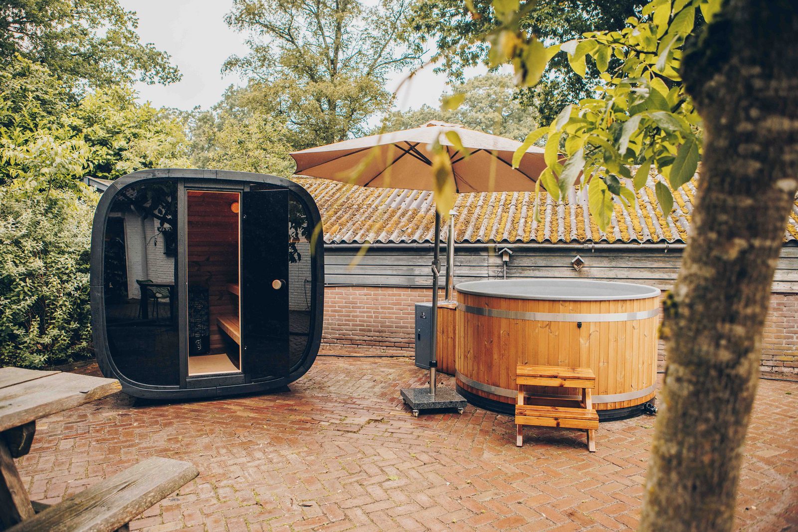 Group villa with Hot Tub & Sauna | 12 people