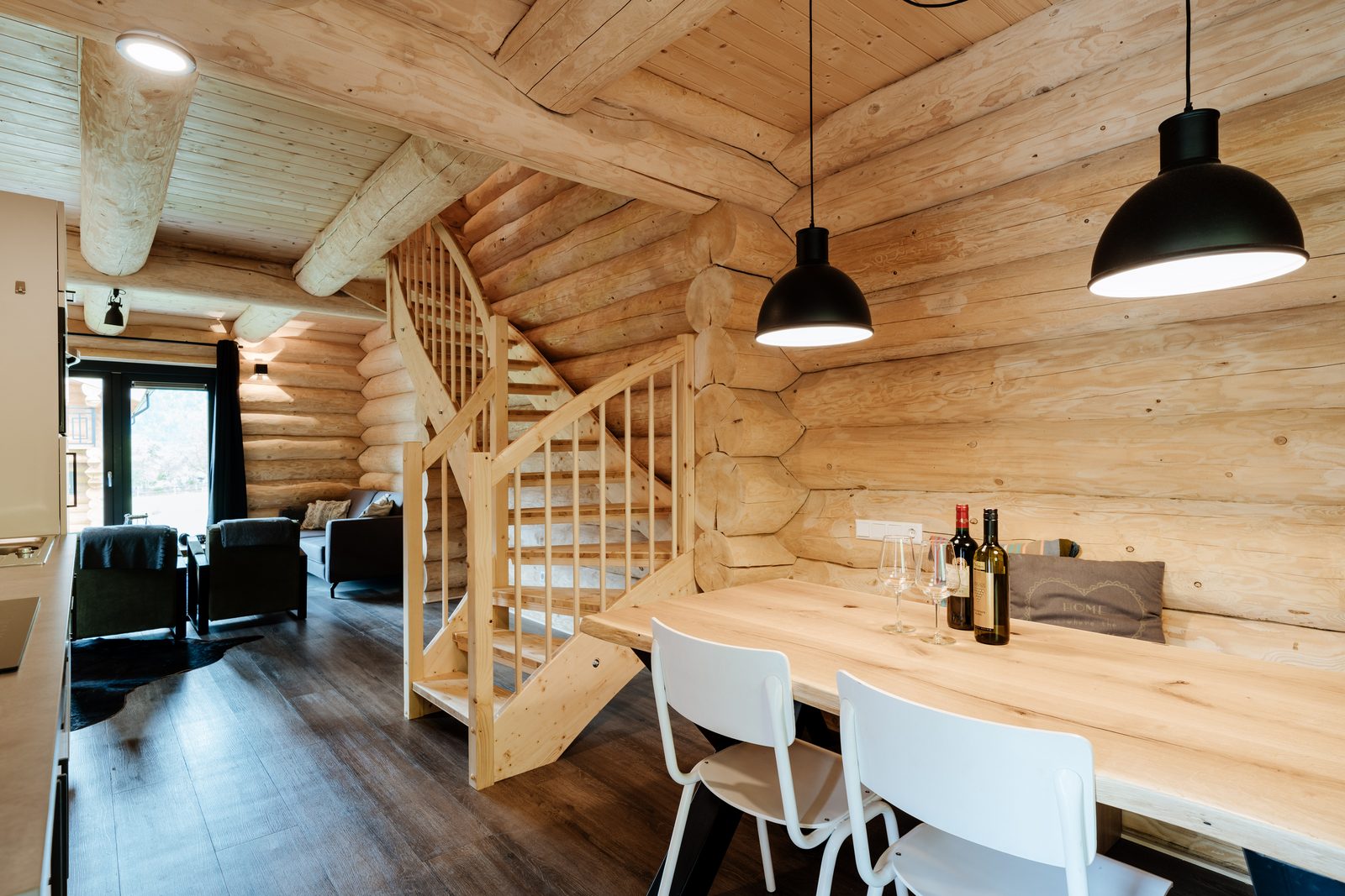 Lodge 4-6C1