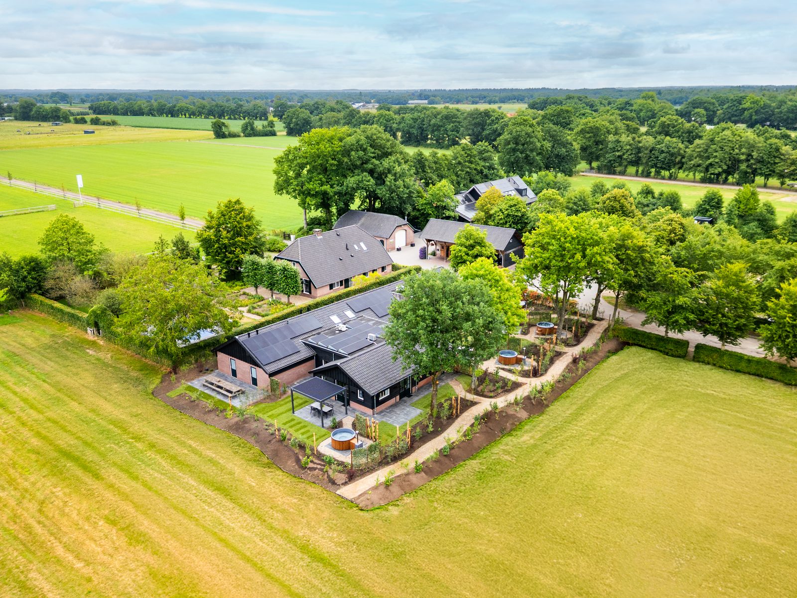 Valkse Hoeve with Hot Tub | 6 persons
