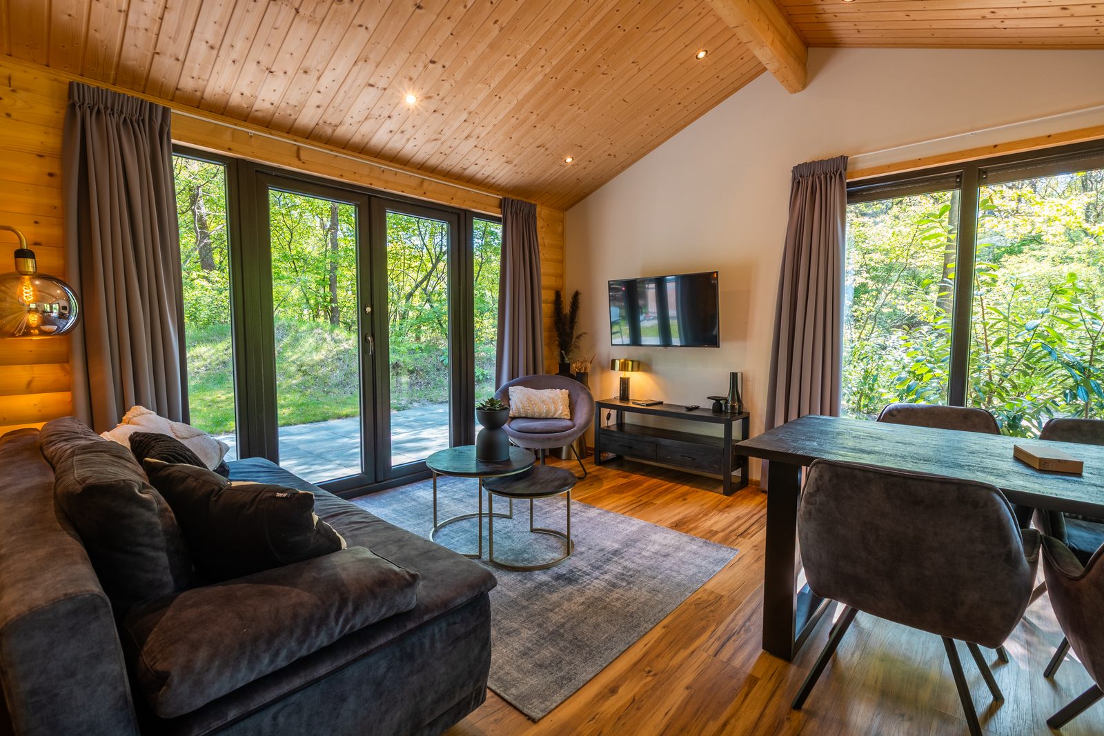 Wellness Lodge Wood XL 2