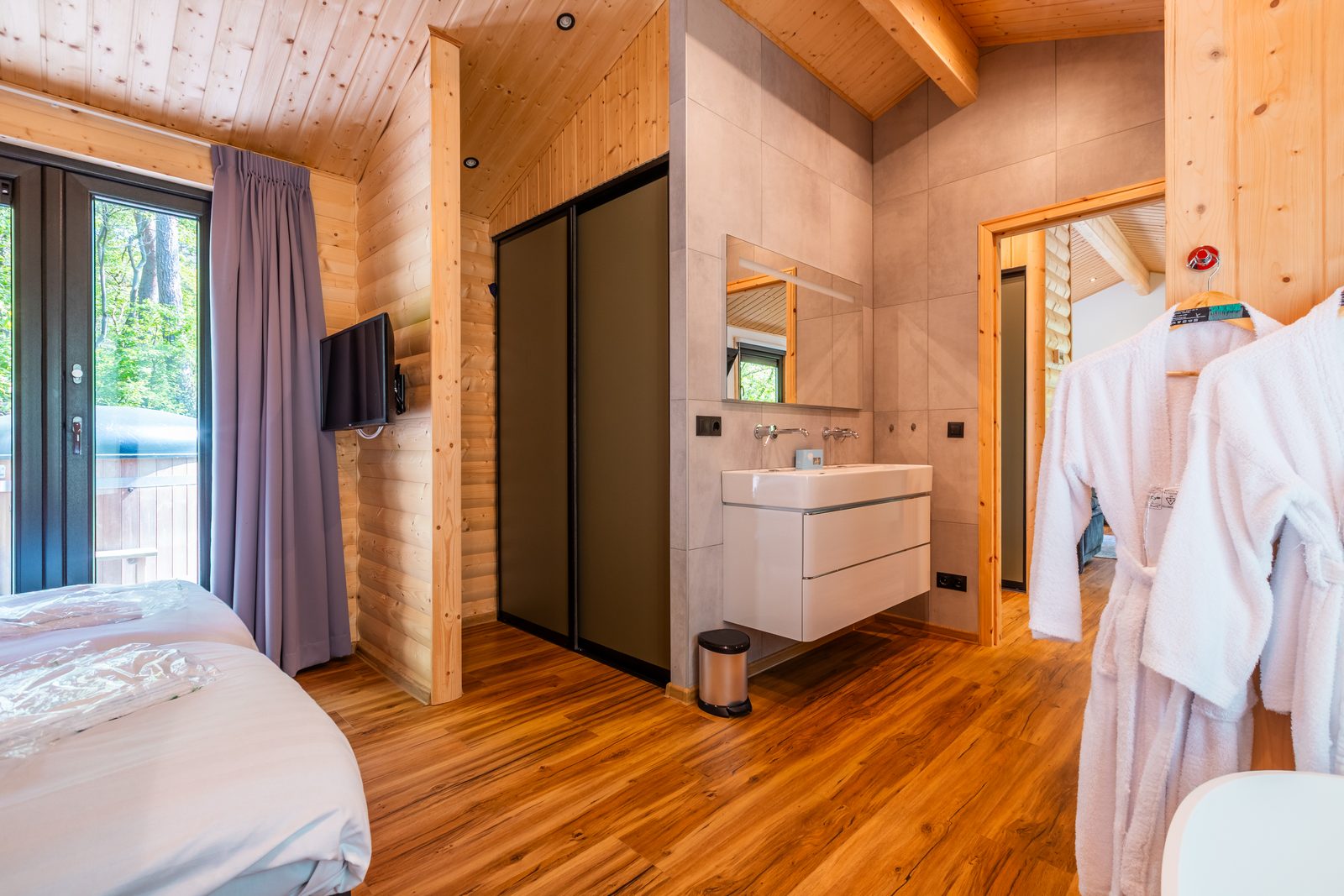 Wellness Lodge Wood XL 2