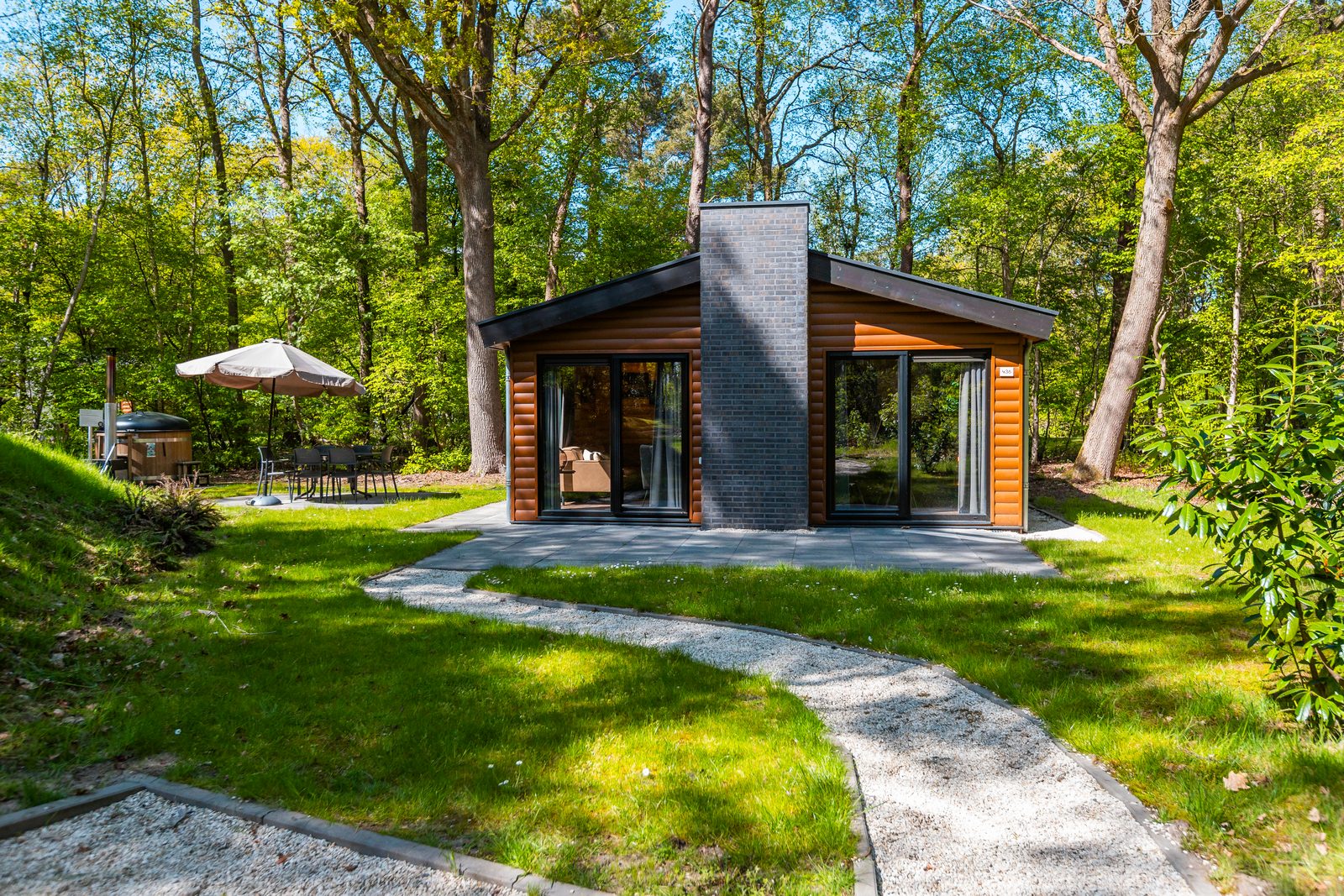 Esborg Lodge Met Hottub | 6 personen 