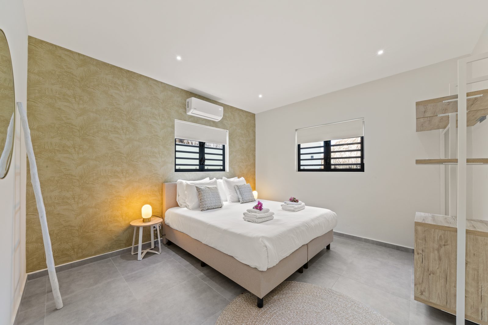 Paradise Villa met privezwembad, Mambo Beach
