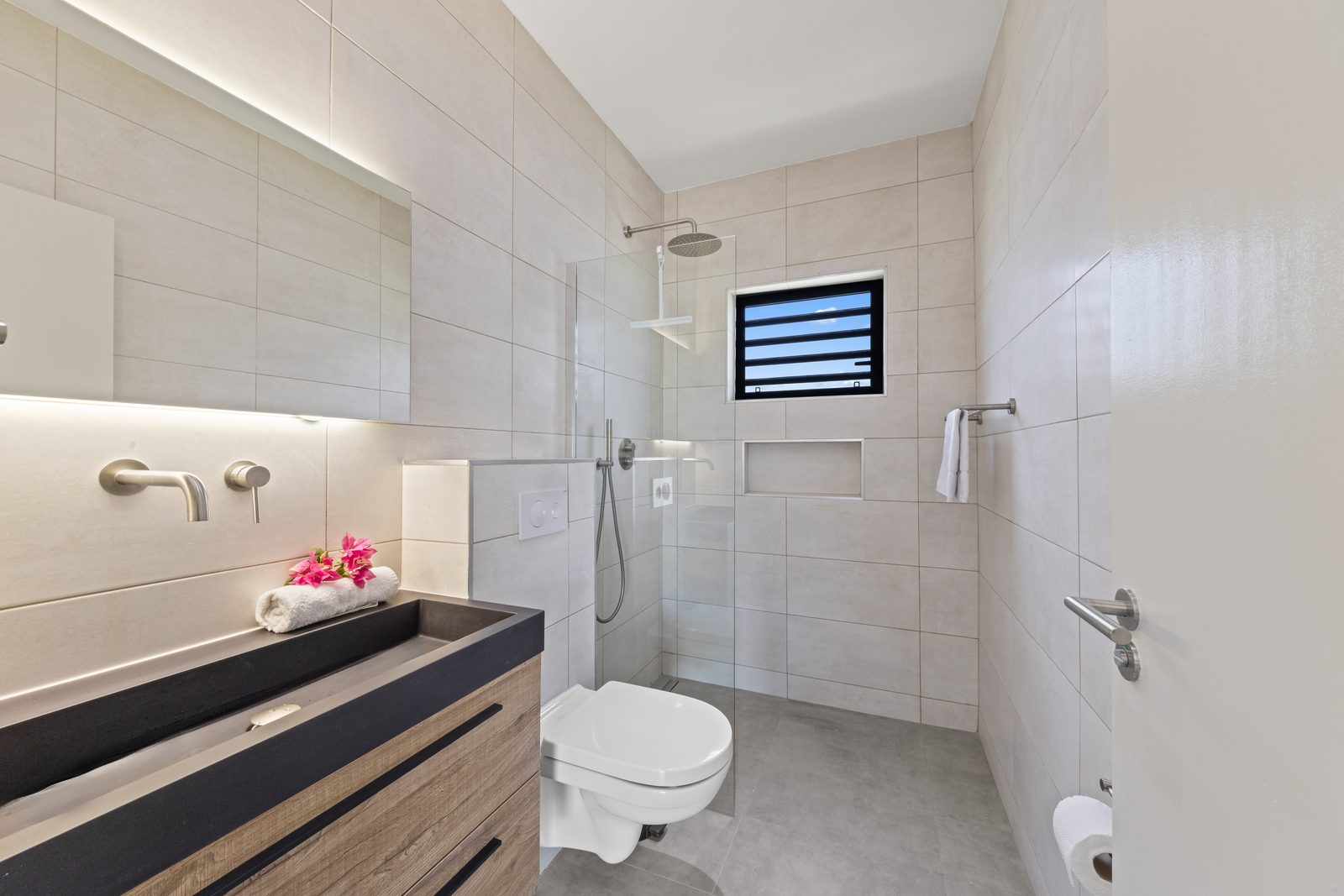 Paradise Villa met privezwembad, Mambo Beach