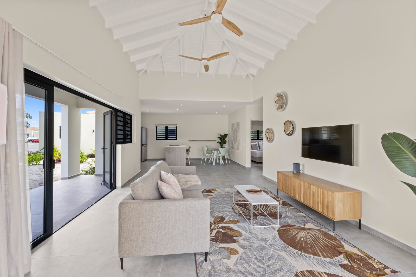 Paradise Villa met privezwembad, Mambo Beach