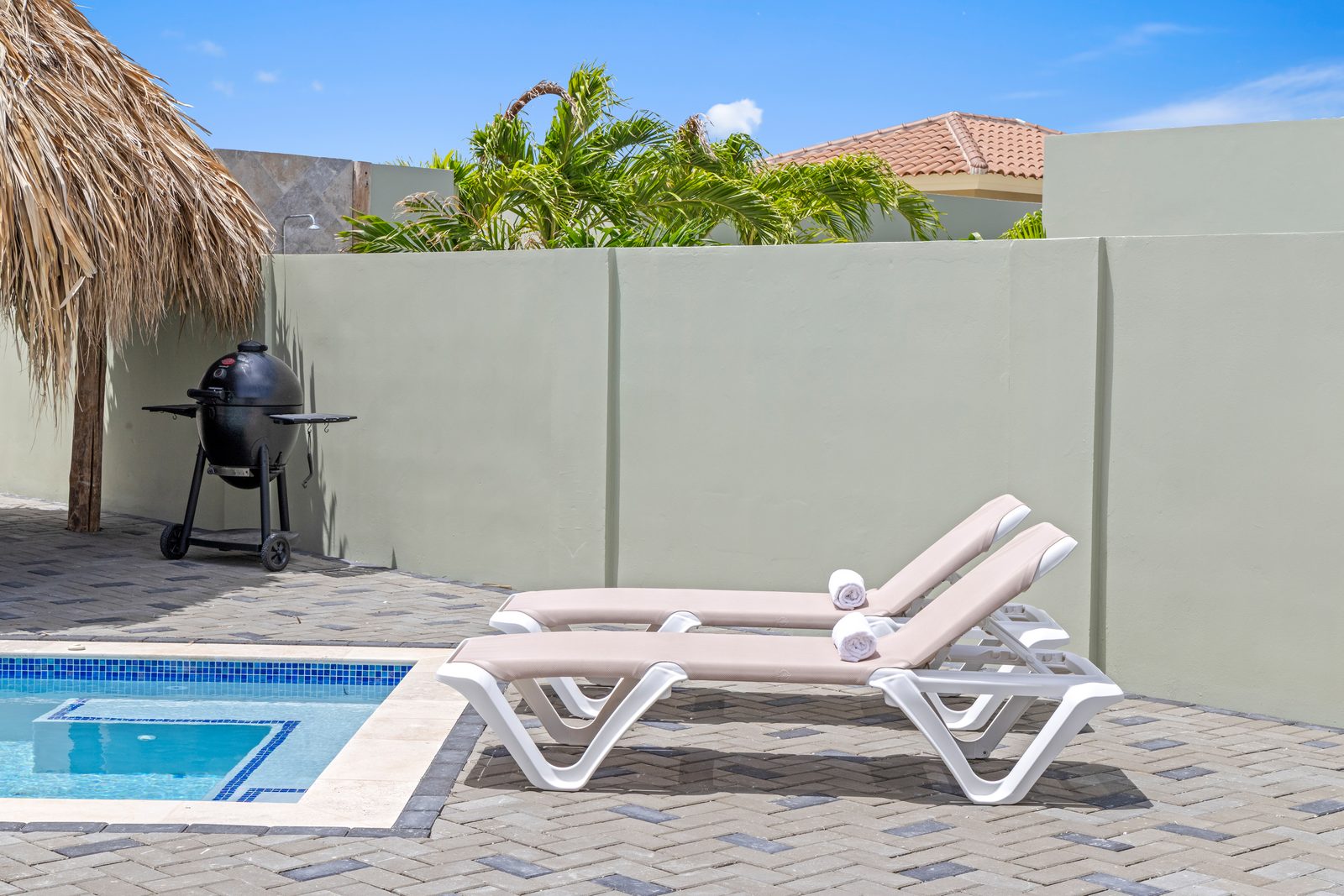 Paradise Villa met privezwembad, Mambo Beach