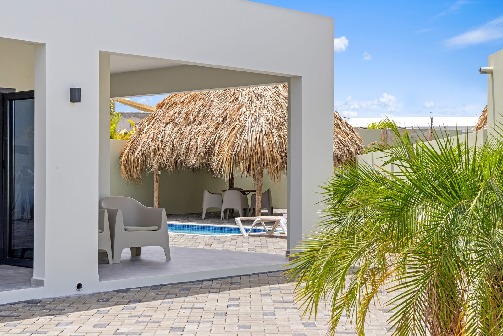 Paradise Villa met privezwembad, Mambo Beach