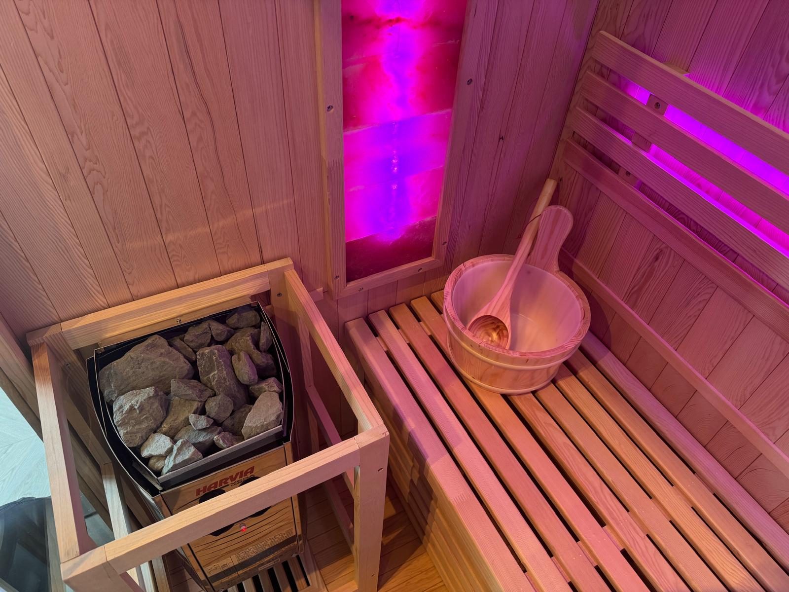 Pavillon mit Whirlpool und Sauna | 10 Personen