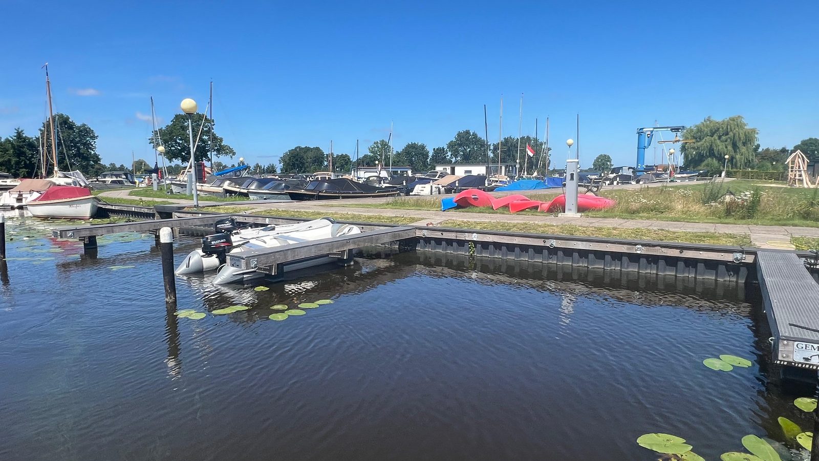 Liegeplatz im Yachthafen 6x2m