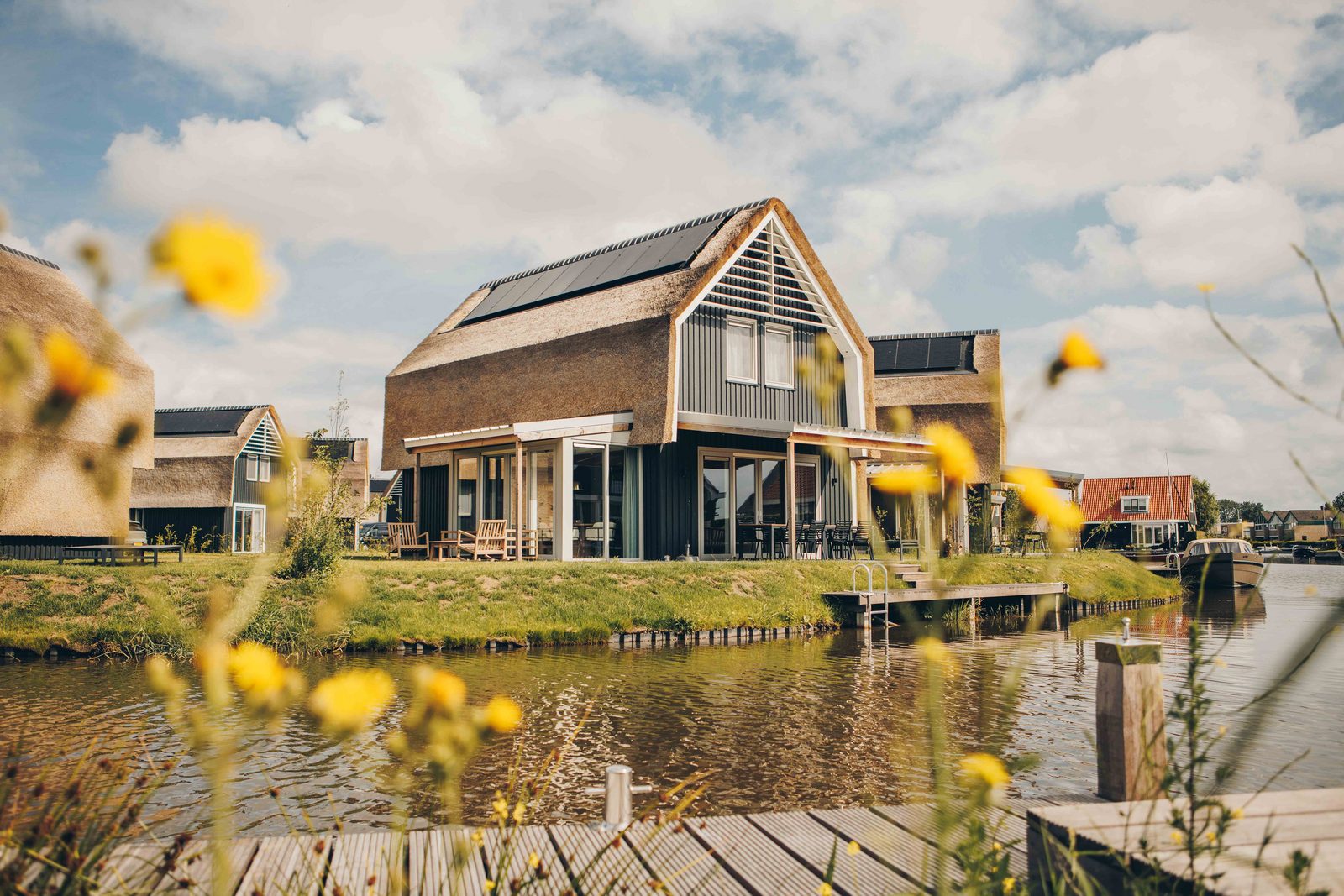 Watervilla buitenzijde met Sauna I 8 personen