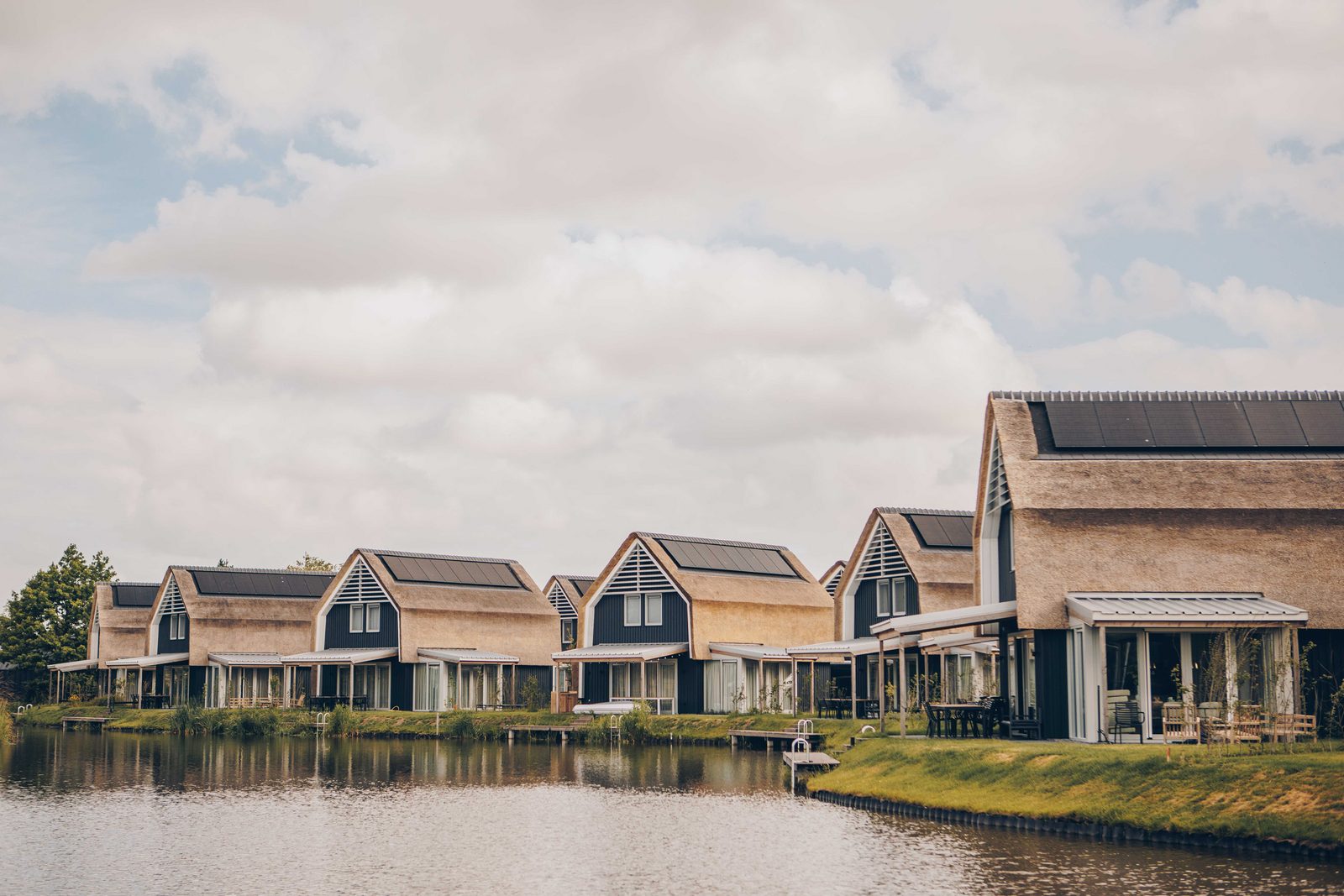 Watervilla buitenzijde met Sauna I 8 personen