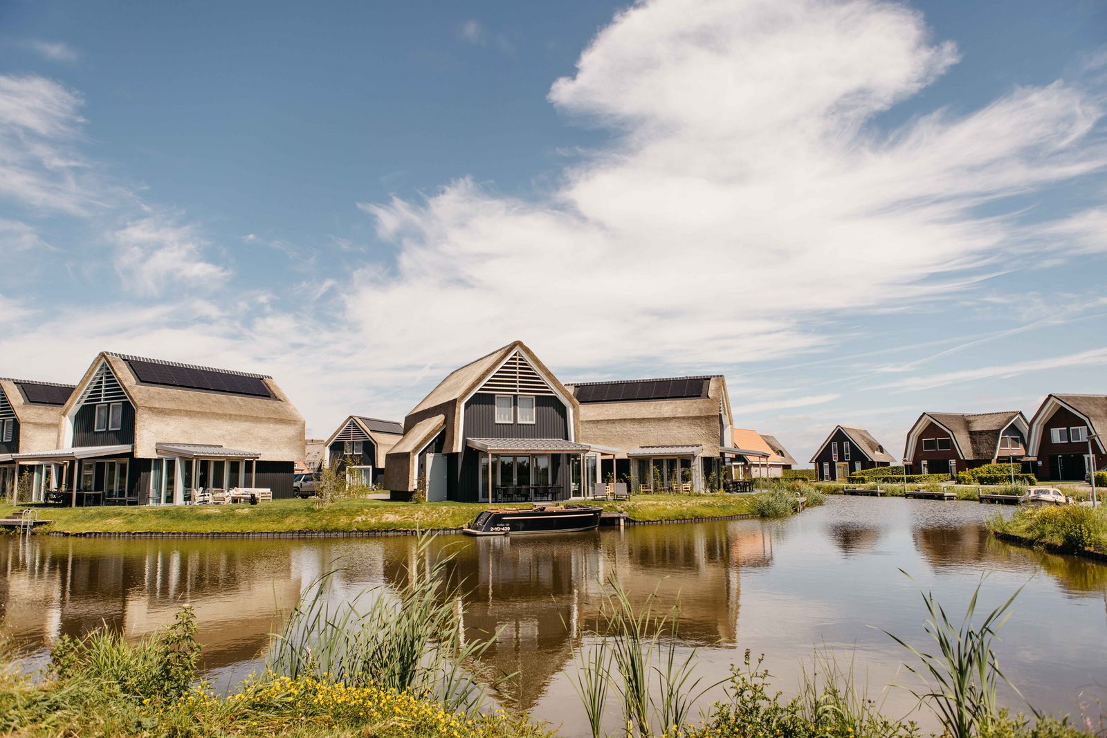 Watervilla buitenzijde met Sauna I 8 personen