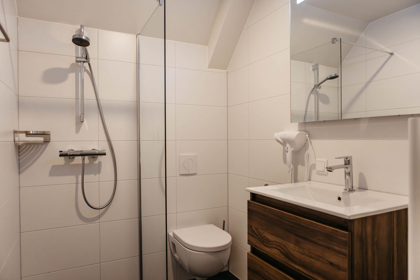 Watervilla binnenhaven met Sauna | 8 personen
