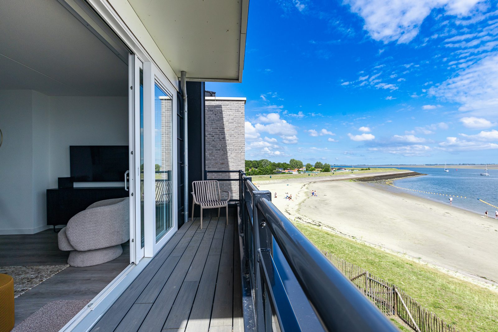 Vakantiewoning aan het water - met 4 balkons | Nr. 30 - 8 Pers. | Vista Maris