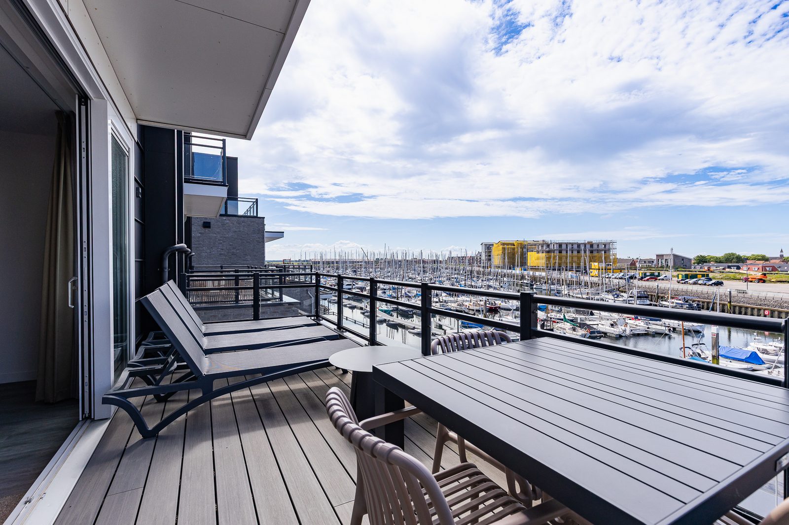 Vakantiewoning aan het water - met 4 balkons | Nr. 30 - 8 Pers. | Vista Maris