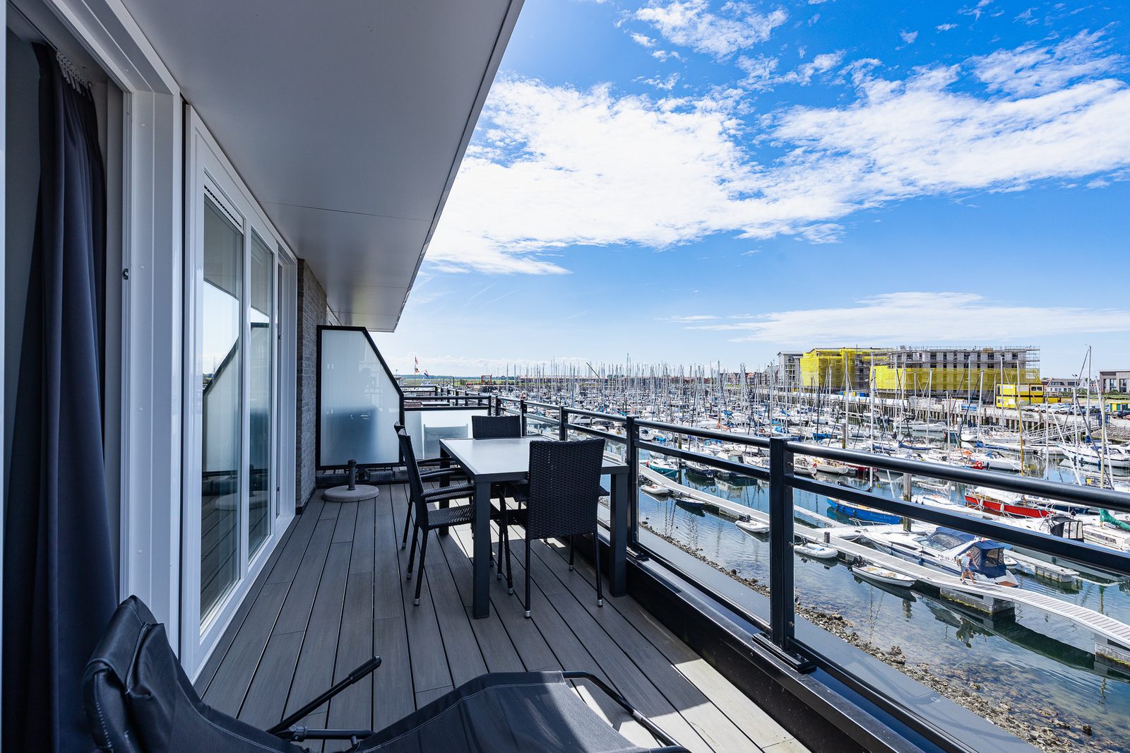 Vakantiewoning aan het water - met 2 balkons | Nr. 22 - 4 Pers. | Vista Maris