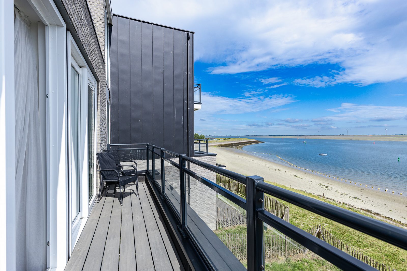Vakantiewoning aan het water - met 2 balkons | Nr. 22 - 4 Pers. | Vista Maris
