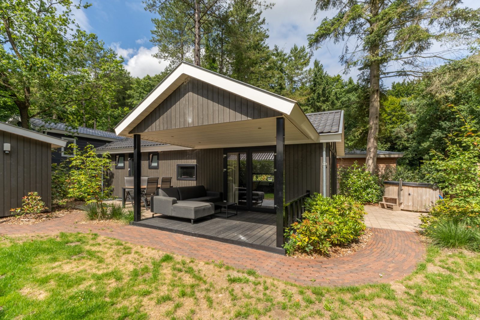 Forest Cottage with hottub | 4 persons
