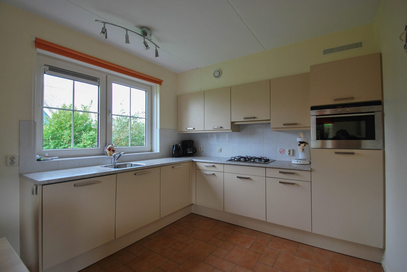 Beach Villa with Jacuzzi & Sauna - 6 persons